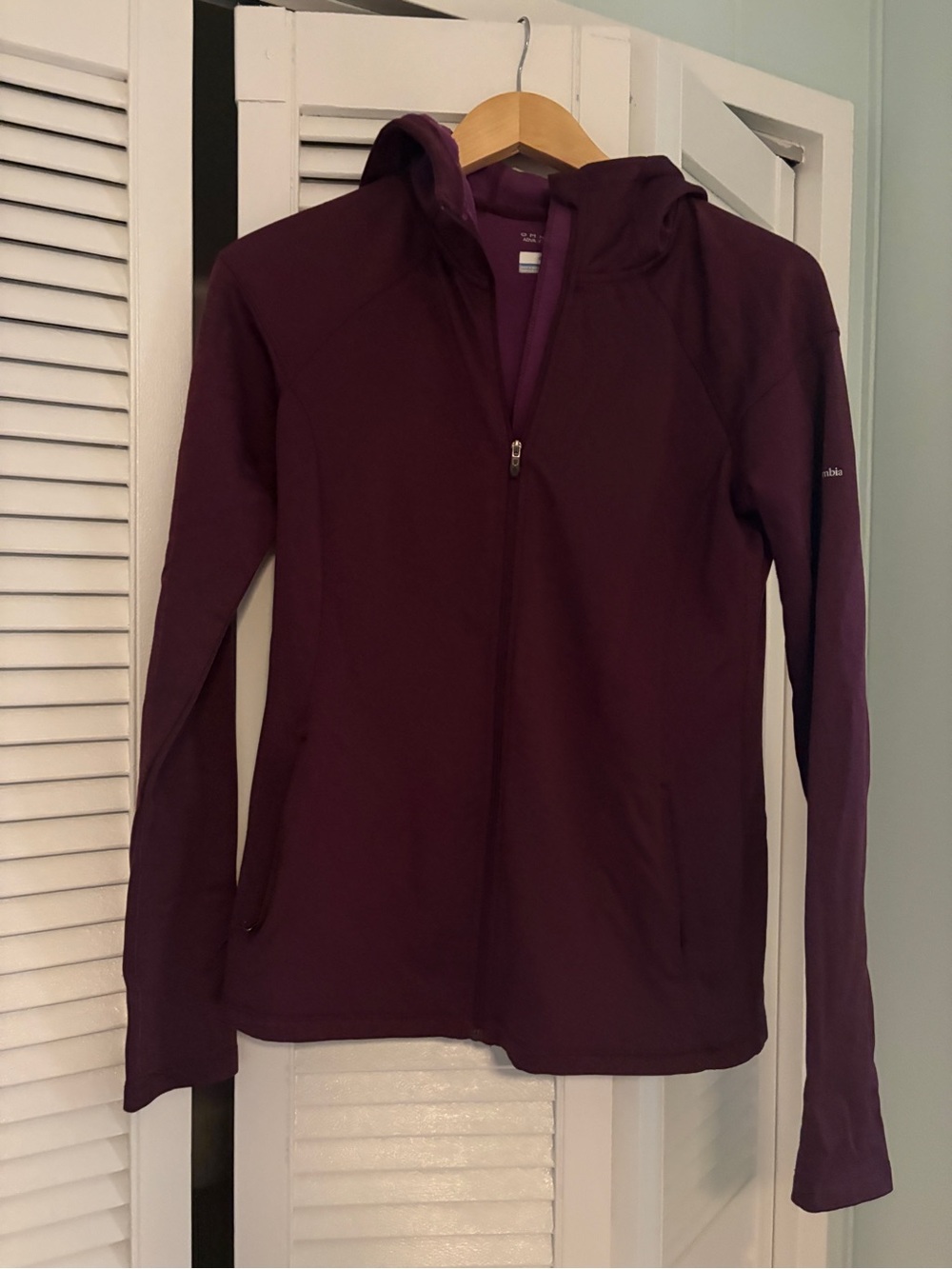 Columbia Women's Hooded Zip Jacket - Plum